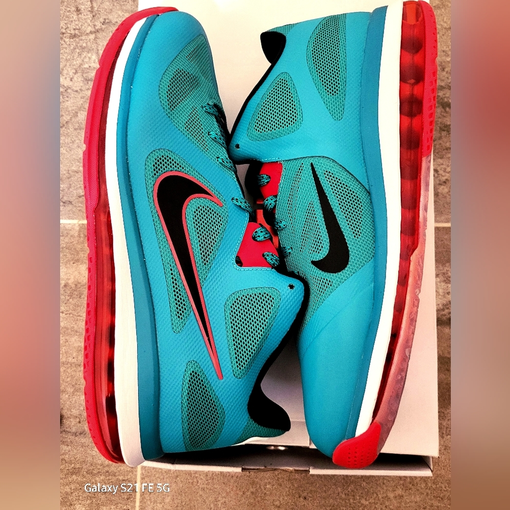 Nike Lebron IX Low/ Low 9's "Reverse/Liverpool"